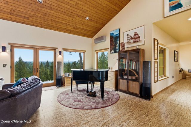 19712 N Cottagewood LN, Rathdrum, ID 83858