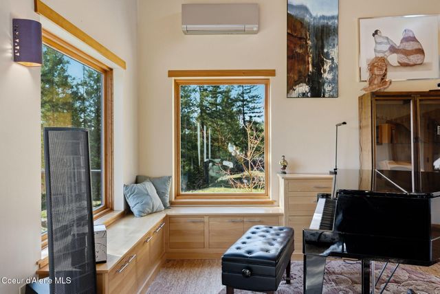 19712 N Cottagewood LN, Rathdrum, ID 83858