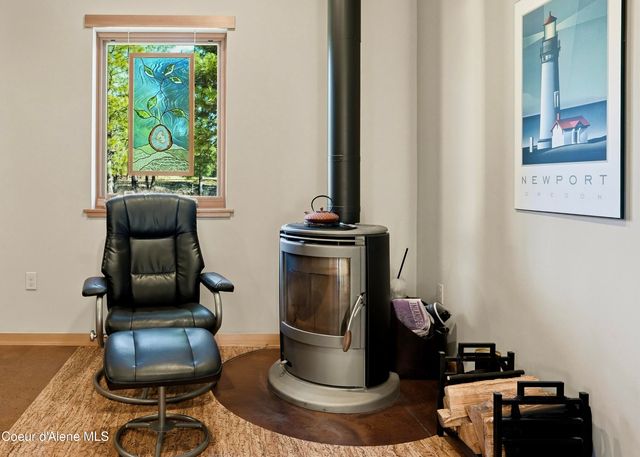 19712 N Cottagewood LN, Rathdrum, ID 83858