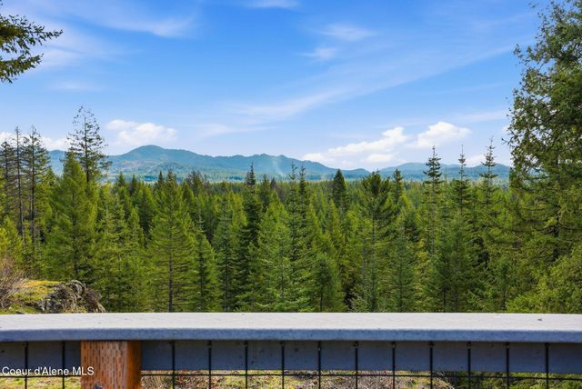 19712 N Cottagewood LN, Rathdrum, ID 83858