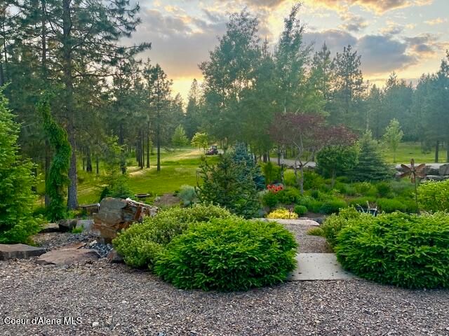 19712 N Cottagewood LN, Rathdrum, ID 83858