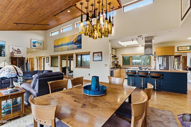 19712 N Cottagewood LN, Rathdrum, ID 83858