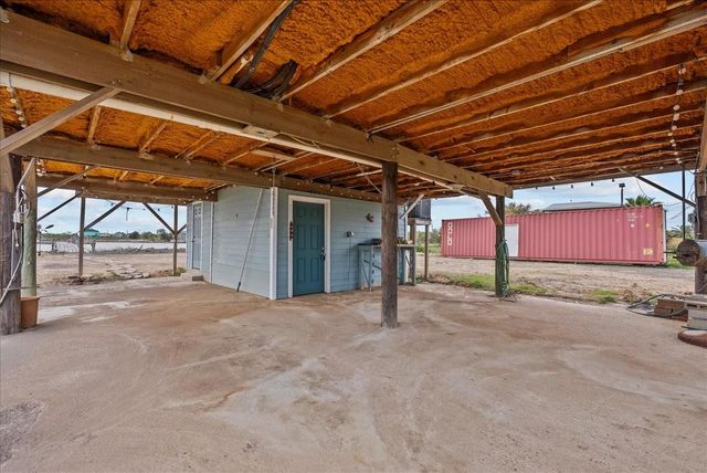 1048 16th Street, Dickinson, TX 77539