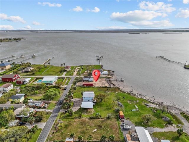 1048 16th Street, Dickinson, TX 77539