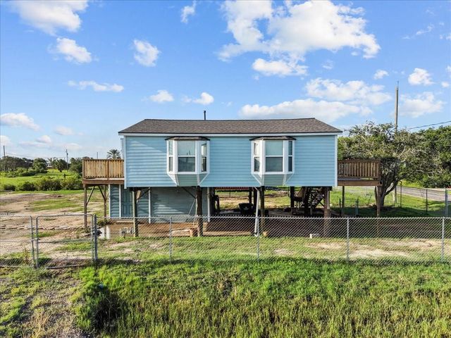 1048 16th Street, Dickinson, TX 77539
