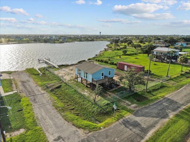 1048 16th Street, Dickinson, TX 77539