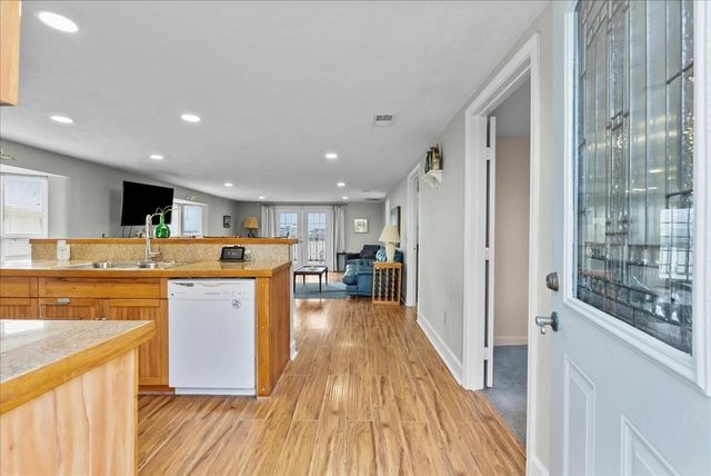 1048 16th Street, Dickinson, TX 77539