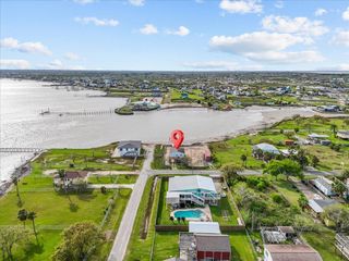 1048 16th Street, Dickinson, TX 77539