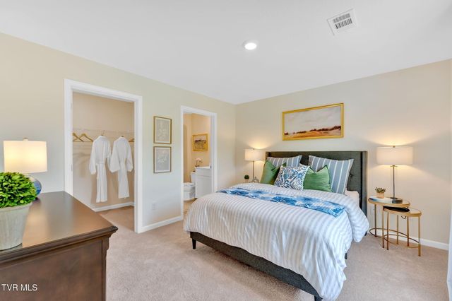 213 Crawford Circle, Bristol, TN 37620
