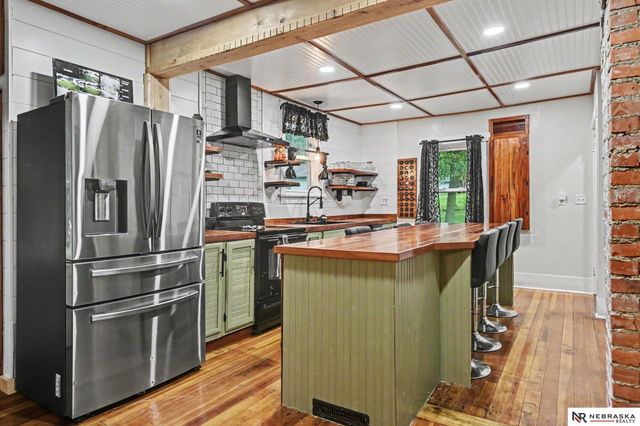 1502 Main Street, Bellevue, NE 68005