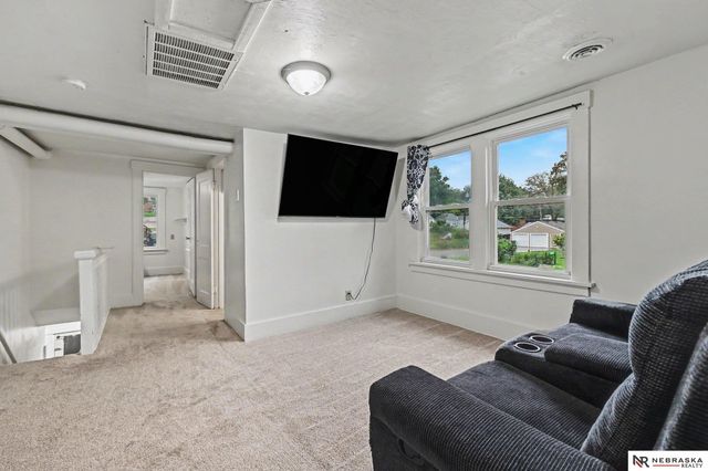 1502 Main Street, Bellevue, NE 68005