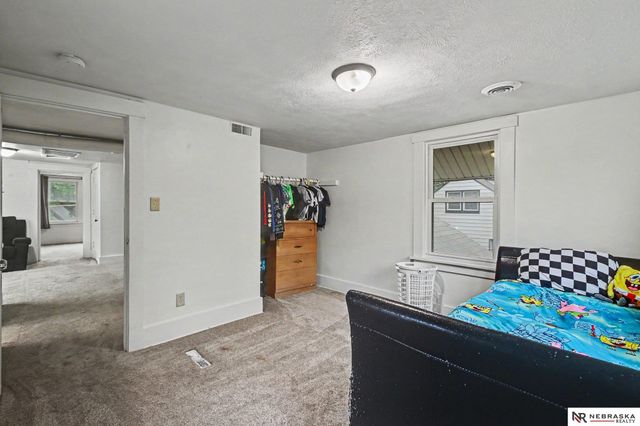 1502 Main Street, Bellevue, NE 68005