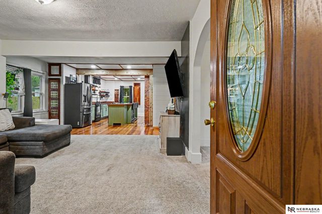 1502 Main Street, Bellevue, NE 68005
