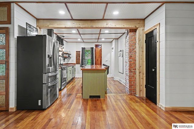 1502 Main Street, Bellevue, NE 68005