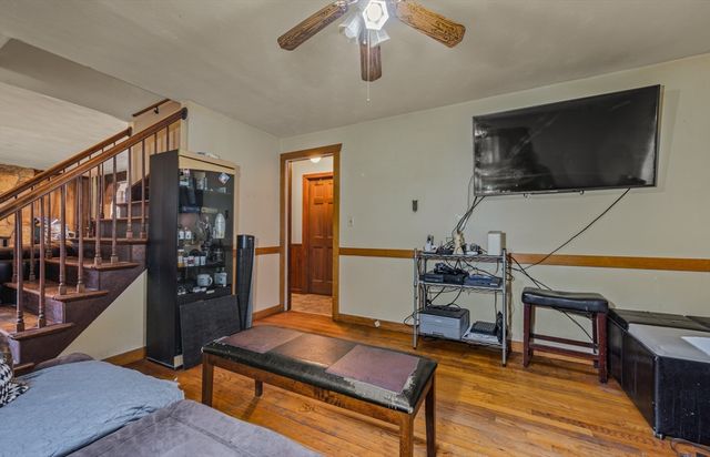 17 George Loomis Rd, Southwick, MA 01077