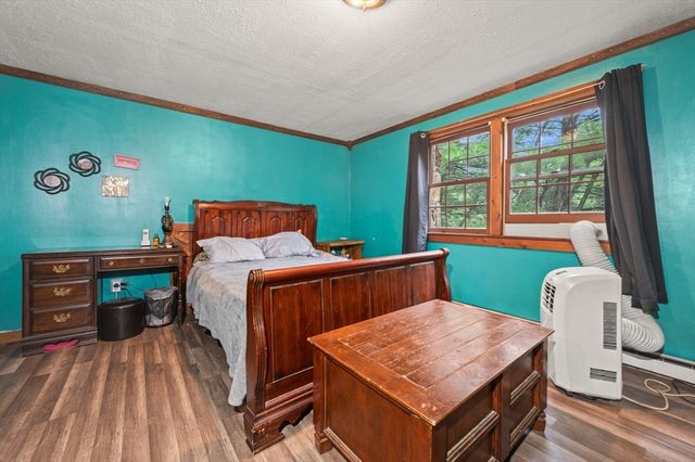 17 George Loomis Rd, Southwick, MA 01077