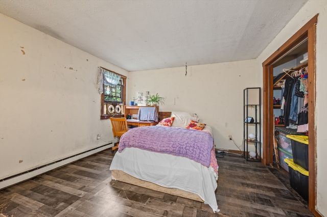 17 George Loomis Rd, Southwick, MA 01077