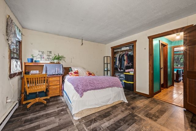 17 George Loomis Rd, Southwick, MA 01077
