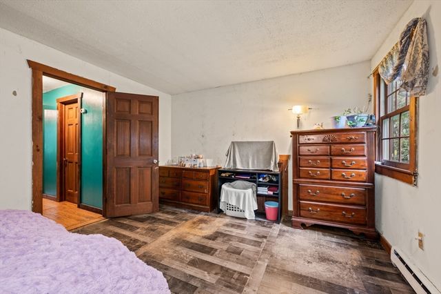 17 George Loomis Rd, Southwick, MA 01077