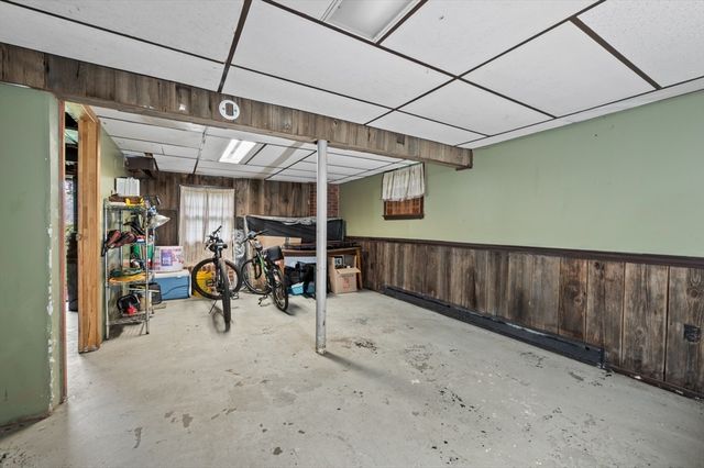 17 George Loomis Rd, Southwick, MA 01077
