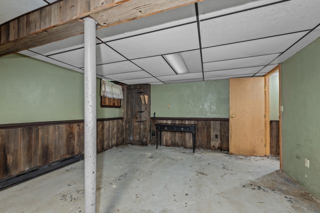 17 George Loomis Rd, Southwick, MA 01077