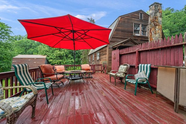 17 George Loomis Rd, Southwick, MA 01077