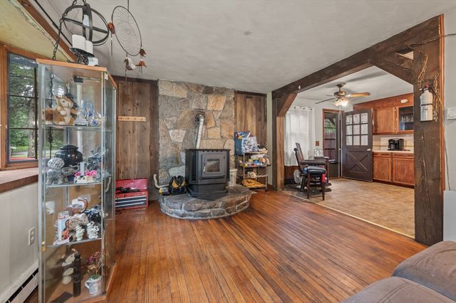 17 George Loomis Rd, Southwick, MA 01077