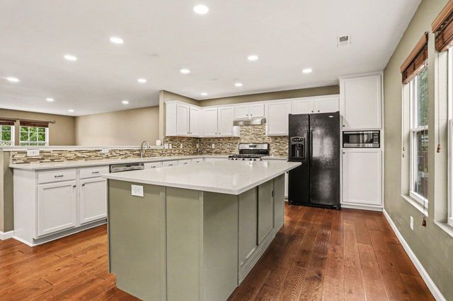 4663 Andover Woods Court, Portage, MI 49024