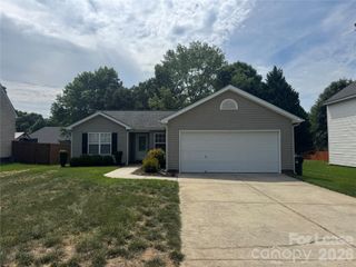 3652 Stonefield Street, Concord, NC 28027