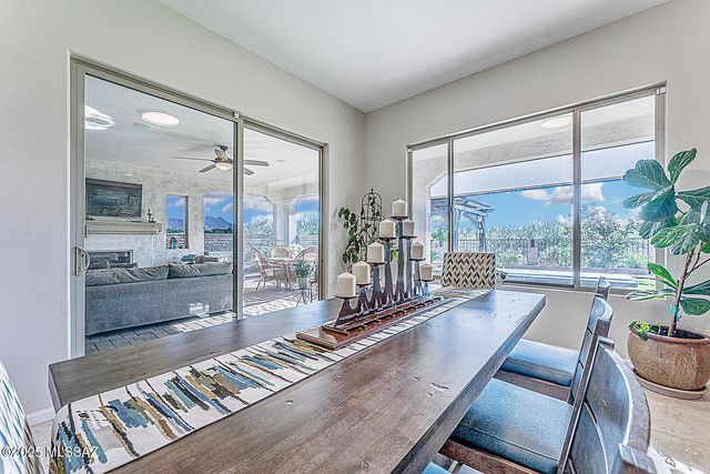 2230 E Thunder Bluff Drive, Green Valley, AZ 85614