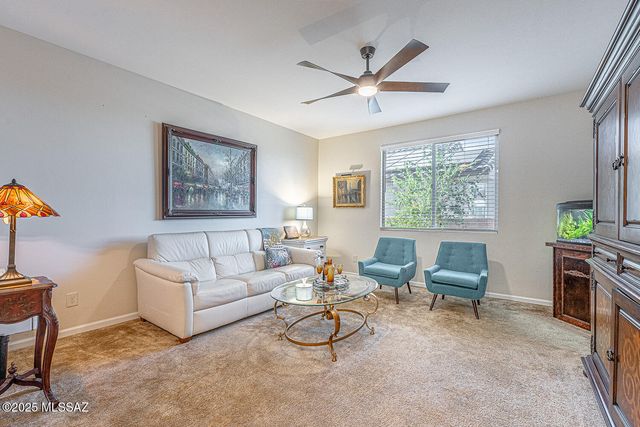 2230 E Thunder Bluff Drive, Green Valley, AZ 85614