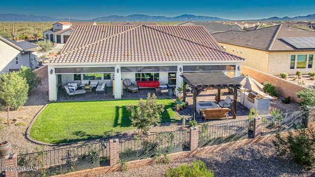2230 E Thunder Bluff Drive, Green Valley, AZ 85614