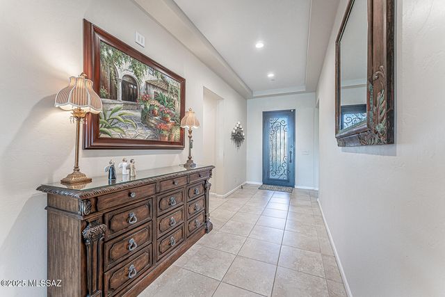 2230 E Thunder Bluff Drive, Green Valley, AZ 85614