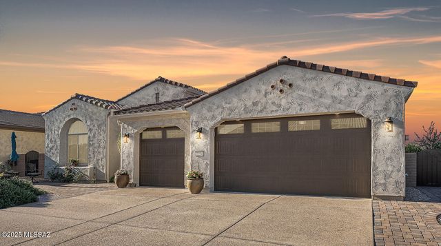 2230 E Thunder Bluff Drive, Green Valley, AZ 85614
