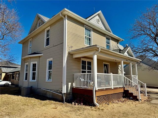 321 W 5th Street, Maryville, MO 64468