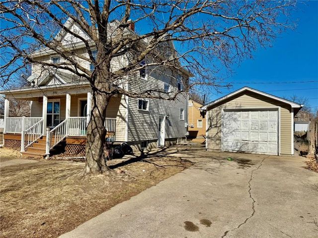 321 W 5th Street, Maryville, MO 64468