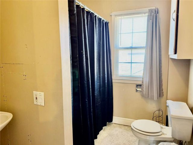 321 W 5th Street, Maryville, MO 64468