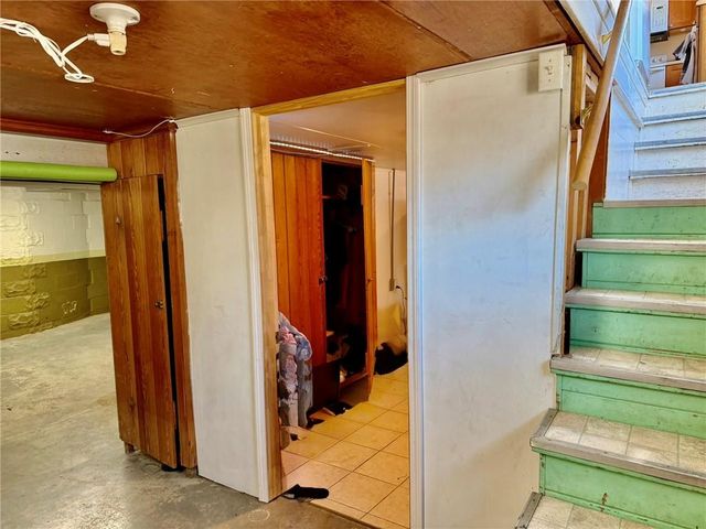 321 W 5th Street, Maryville, MO 64468