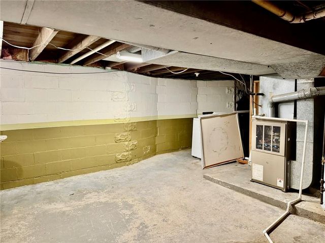 321 W 5th Street, Maryville, MO 64468