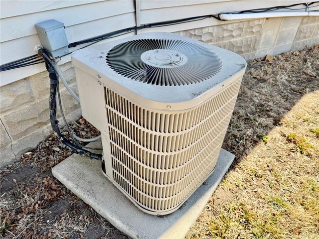 321 W 5th Street, Maryville, MO 64468