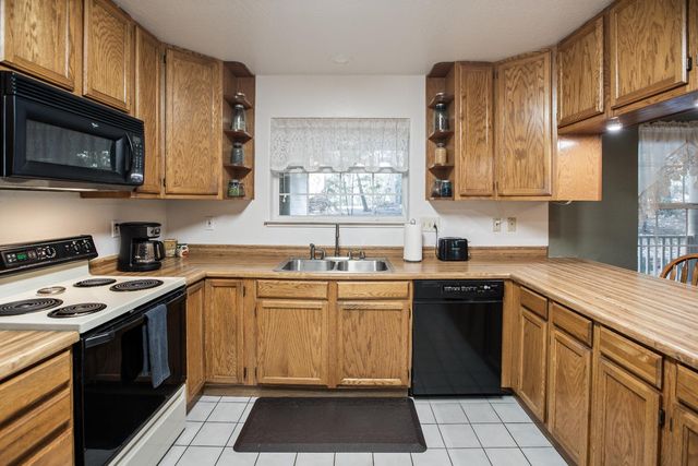 3575 Deer Park Dr, Placerville, CA 95667