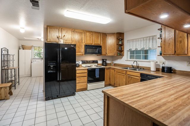 3575 Deer Park Dr, Placerville, CA 95667