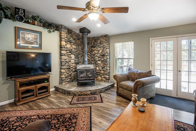 3575 Deer Park Dr, Placerville, CA 95667
