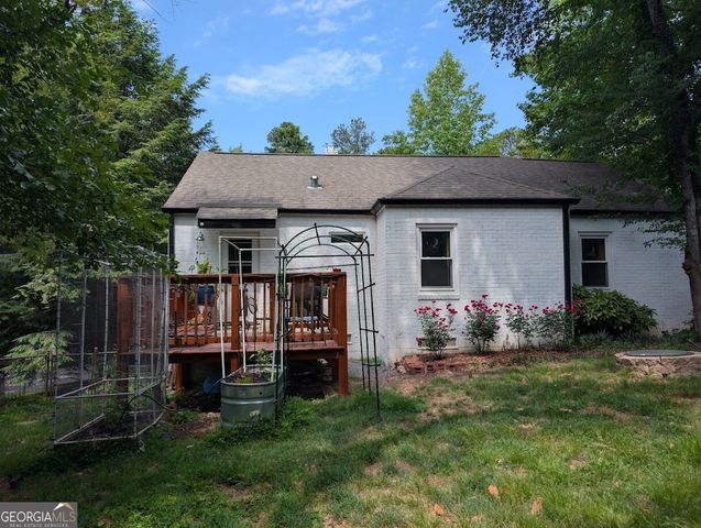 626 N Gordon Circle, Hapeville, GA 30354