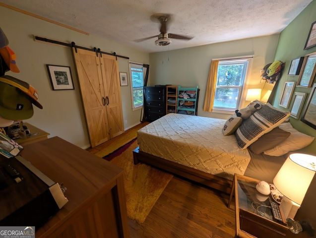 626 N Gordon Circle, Hapeville, GA 30354