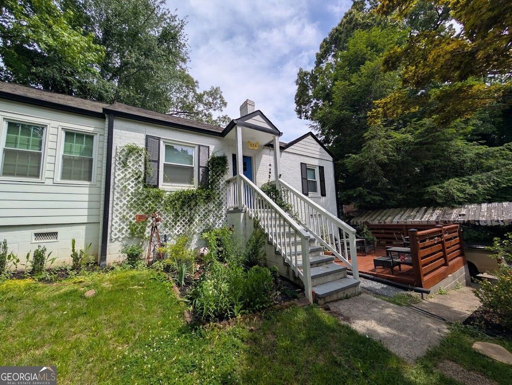 626 N Gordon Circle, Hapeville, GA 30354