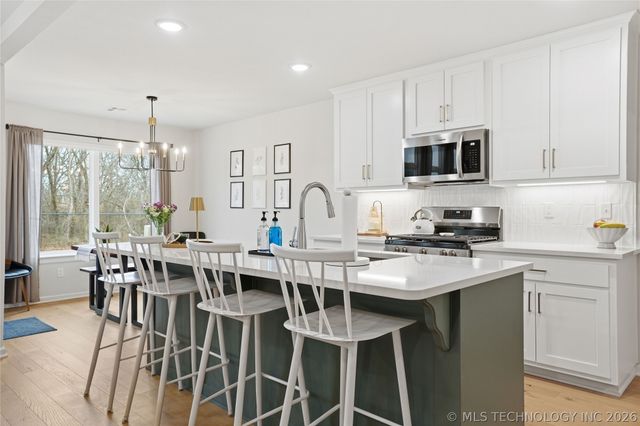 3217 E Lincoln Street, Broken Arrow, OK 74014