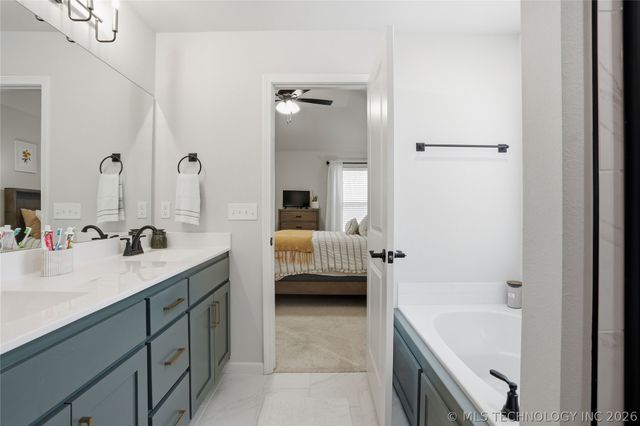 3217 E Lincoln Street, Broken Arrow, OK 74014