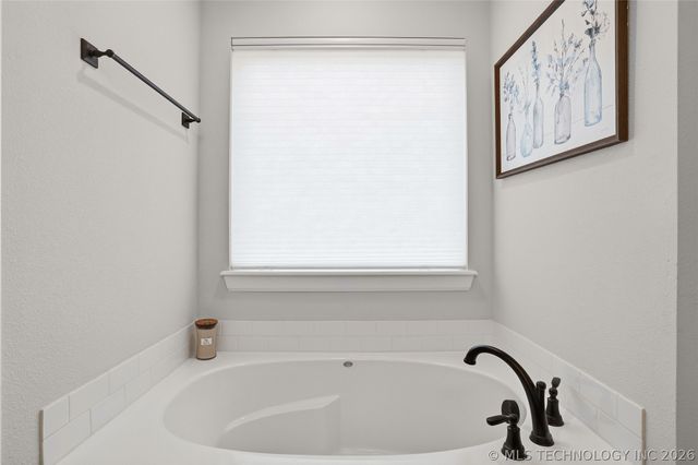 3217 E Lincoln Street, Broken Arrow, OK 74014