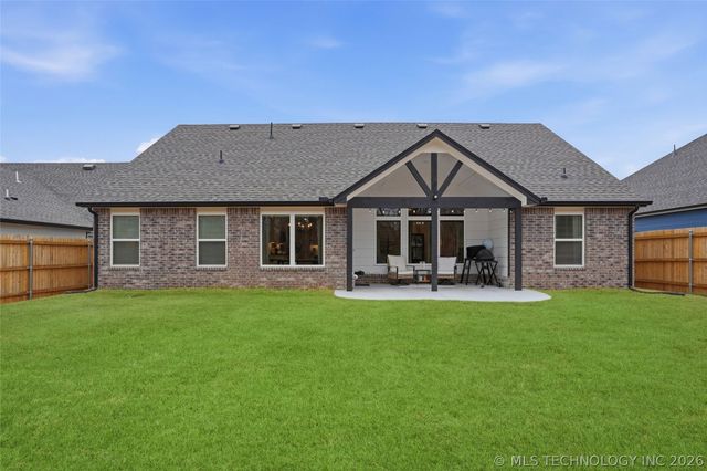 3217 E Lincoln Street, Broken Arrow, OK 74014